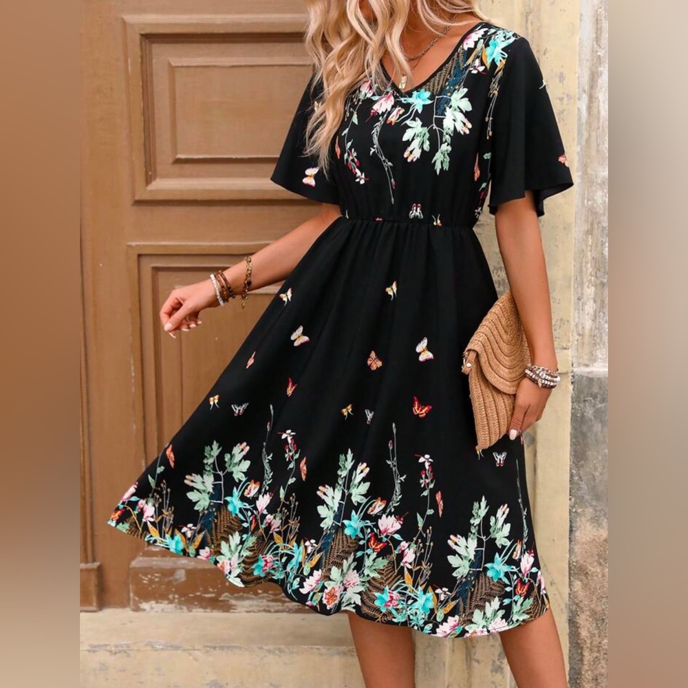 NWOT SHEIN Emery Rose Floral Print Black Dress Size Large